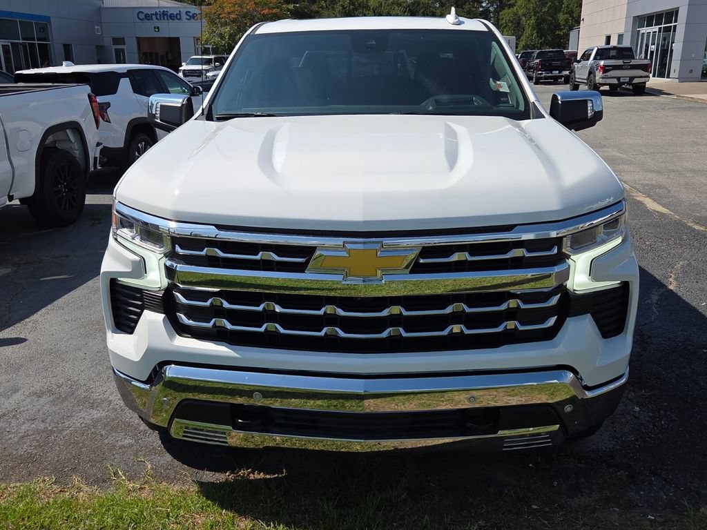 New 2026 Chevrolet Silverado 1500 LTZ w/ LTZ Premium Package AWD/4WD image 19