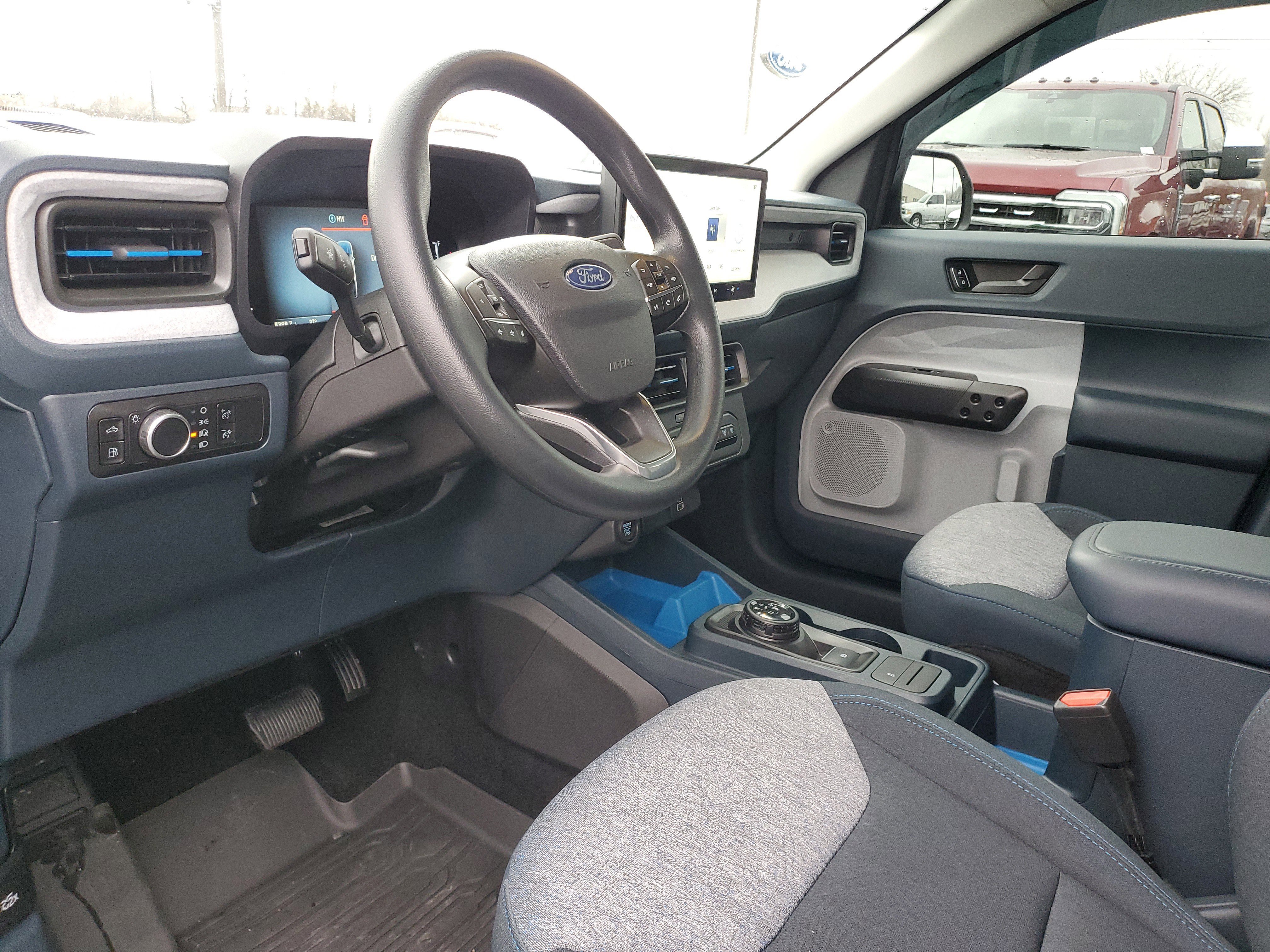 Certified 2025 Ford Maverick XLT image 18