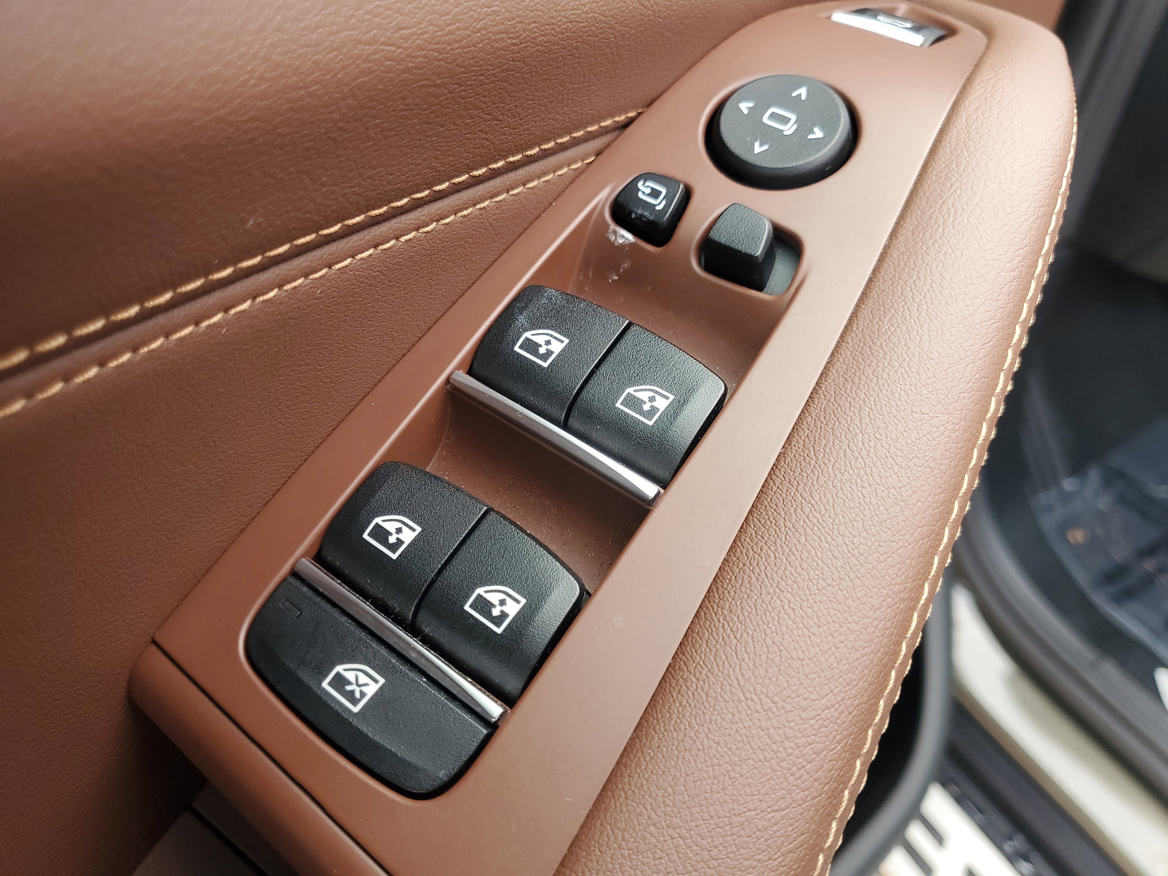 Used 2026 BMW X5 sDrive40i image 22