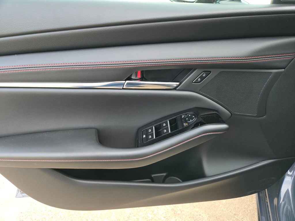 New 2026 MAZDA MAZDA3 Carbon image 19