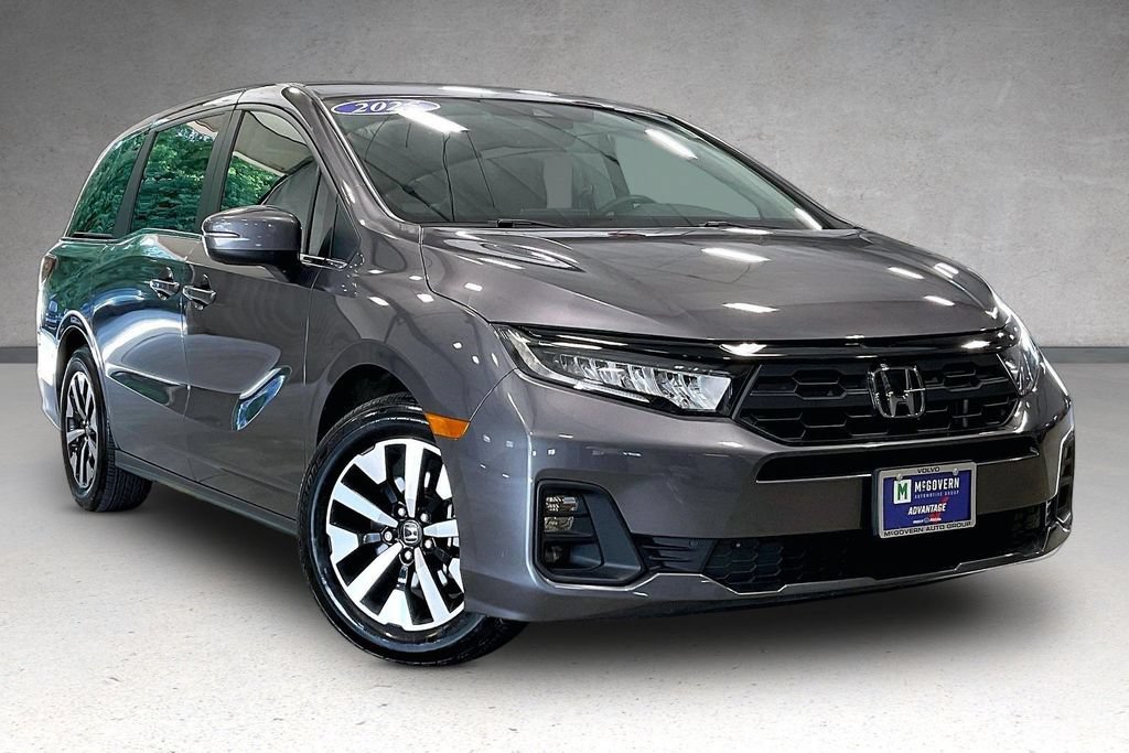 Used 2025 Honda Odyssey EX-L image 3