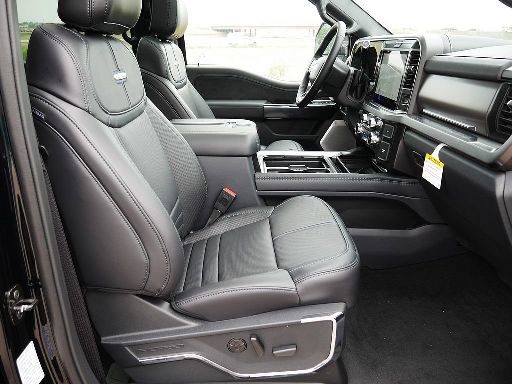 Used 2026 Ford F350 Platinum AWD/4WD image 35