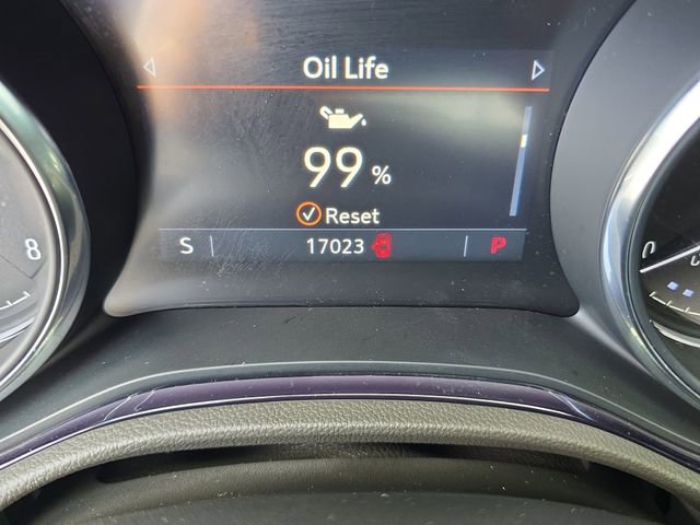 Certified 2020 Buick Encore GX Essence w/ Advanced Technology Package FWD image 29