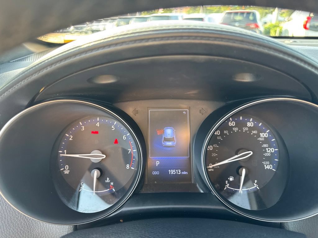 Used 2018 Toyota C-HR XLE FWD image 15