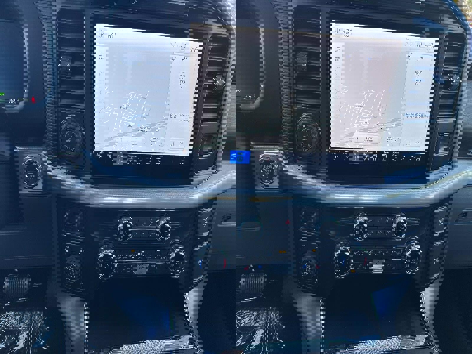 New 2025 Ford F150 Lariat w/ Equipment Group 502A High image 63