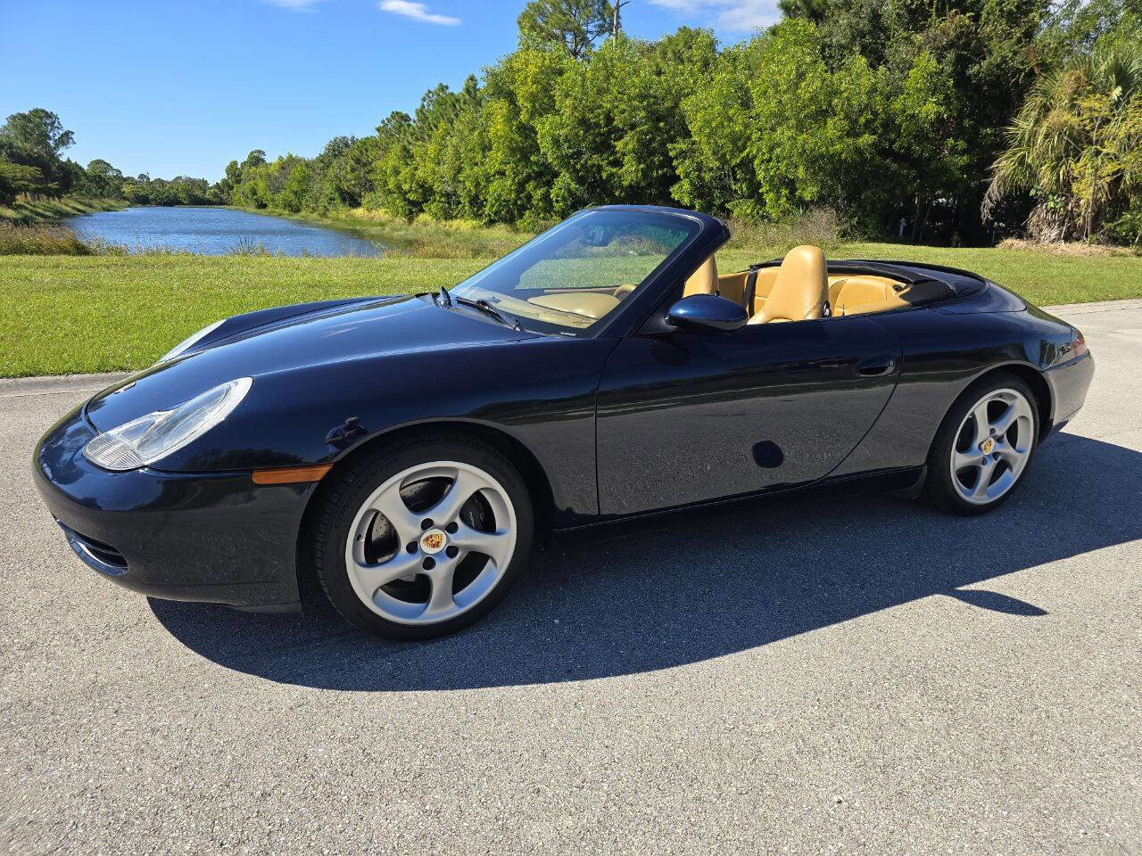 Used 2000 Porsche 911 Carrera image 2