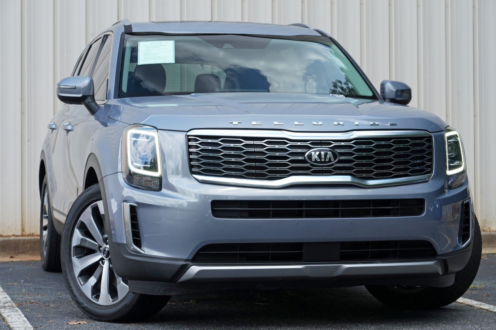 Used 2020 Kia Telluride S AWD/4WD image 2
