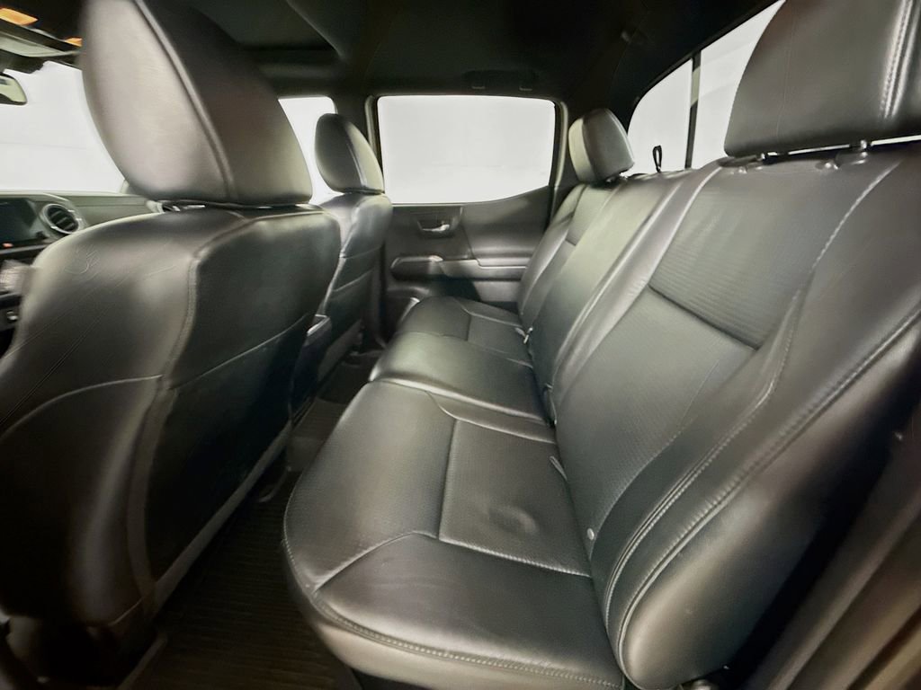 Used 2018 Toyota Tacoma TRD Sport w/ TRD Premium Sport Package image 25