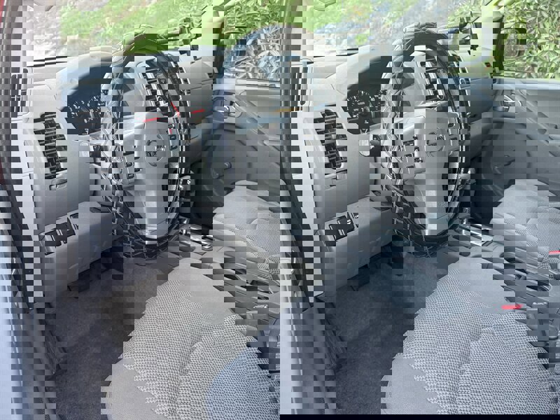 Used 2015 Nissan Frontier S image 15