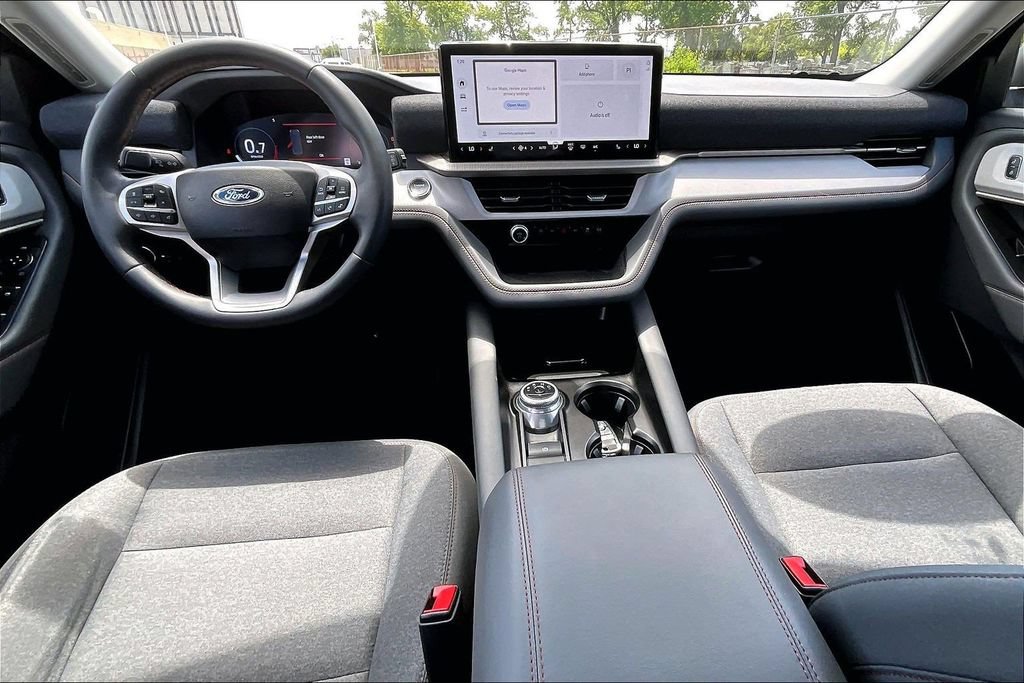 Certified 2025 Ford Explorer Active AWD/4WD image 14