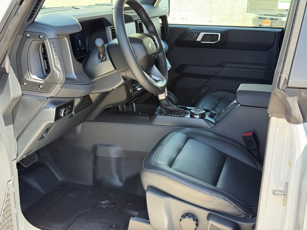 New 2026 Ford Bronco Badlands w/ Sasquatch Package AWD/4WD image 5