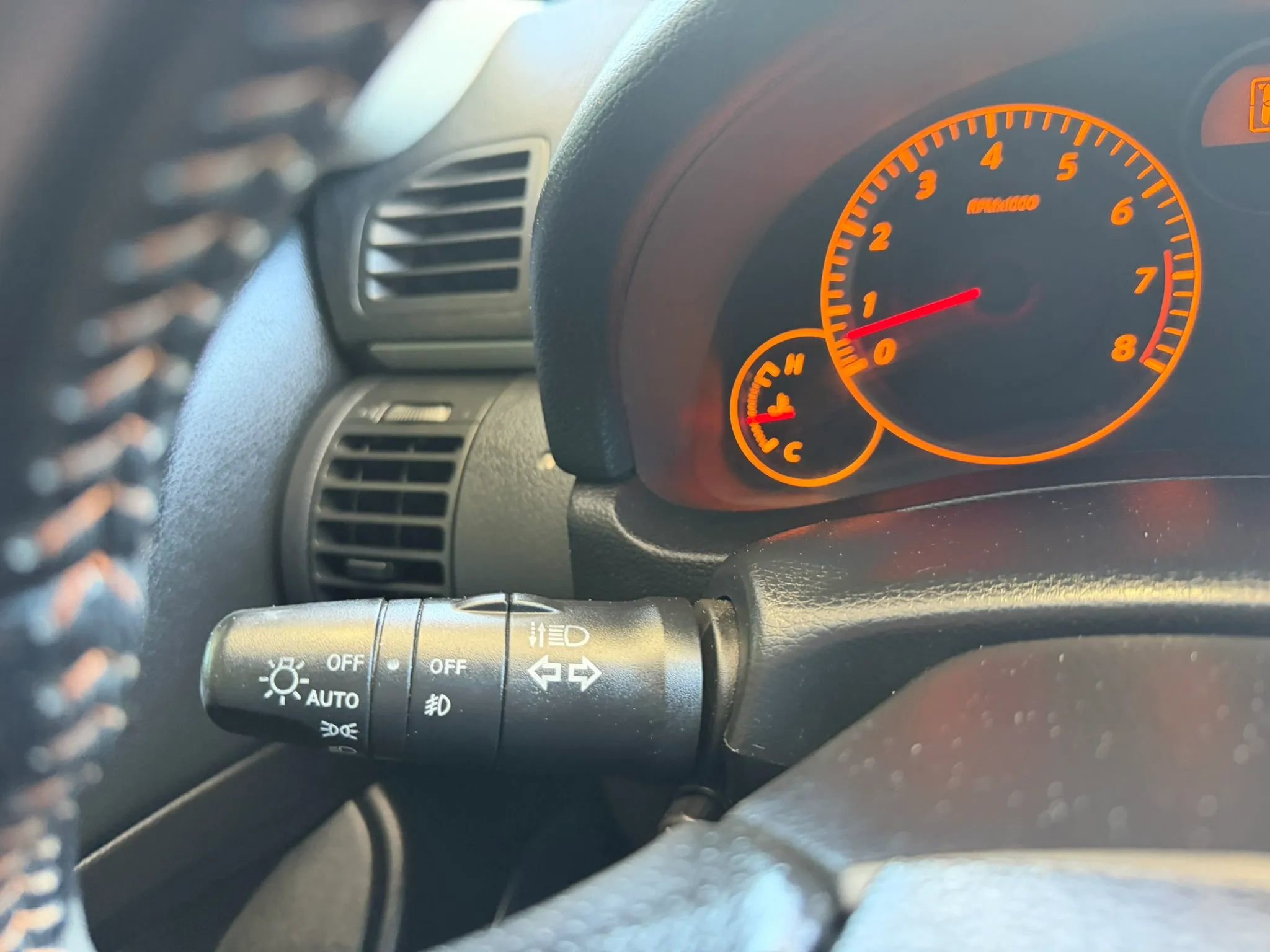 Used 2005 INFINITI G35 Coupe w/ (P01) Premium Pkg image 12