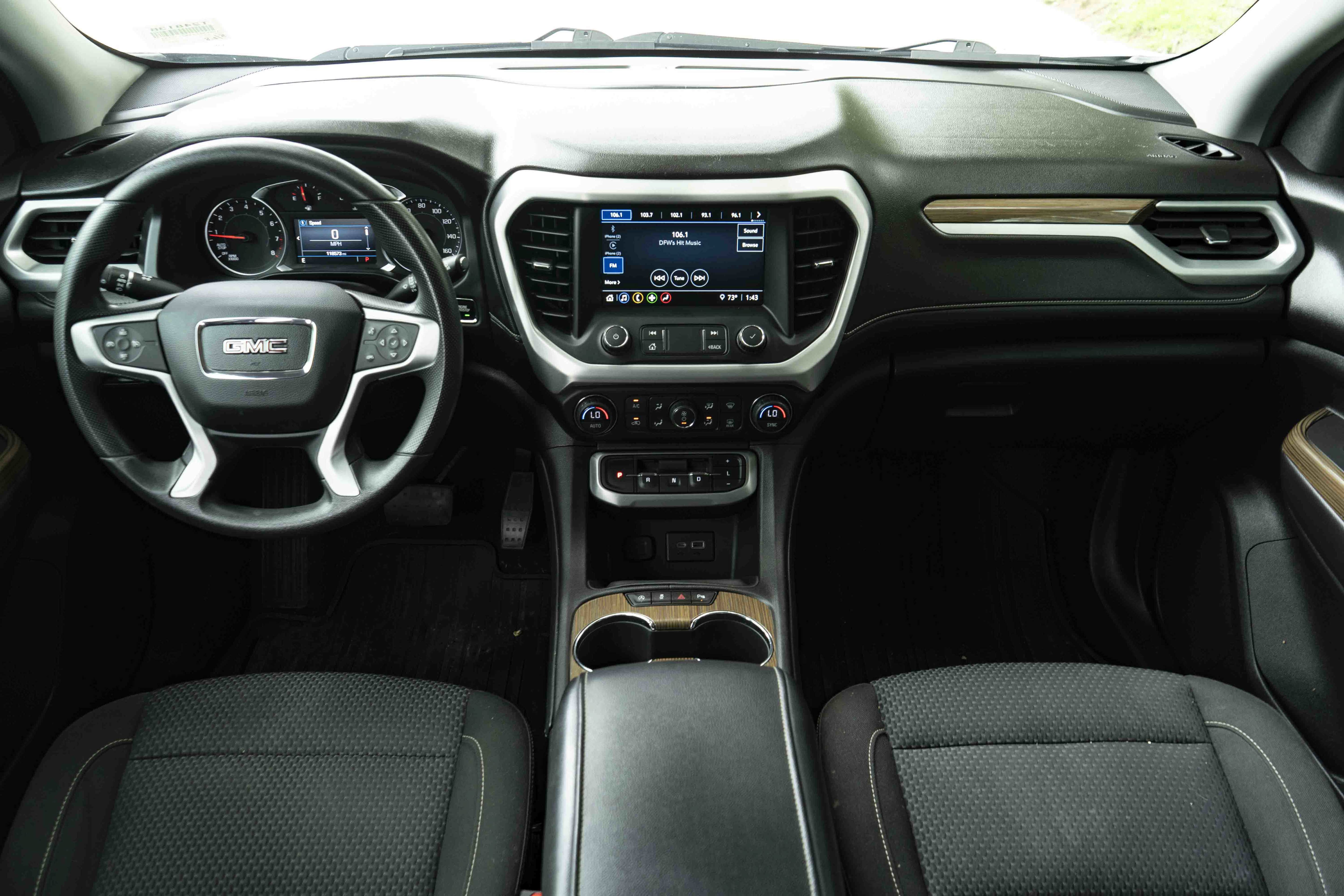 Used 2021 GMC Acadia SLE FWD image 26