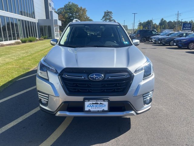 Used 2023 Subaru Forester Touring image 2