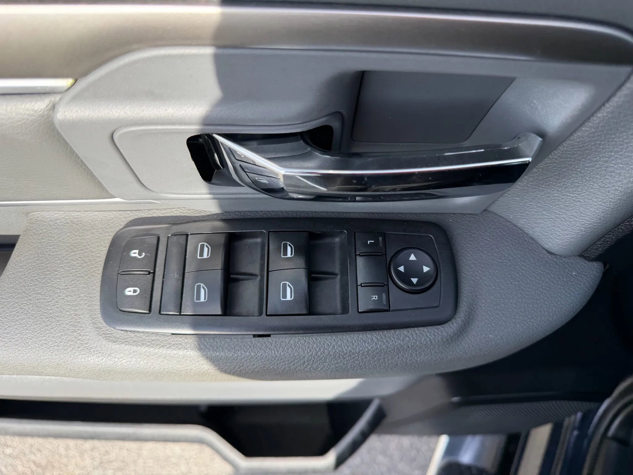 Used 2015 RAM 2500 Big Horn image 24