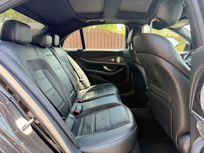 Used 2018 Mercedes-Benz E 43 AMG 4MATIC Sedan image 25