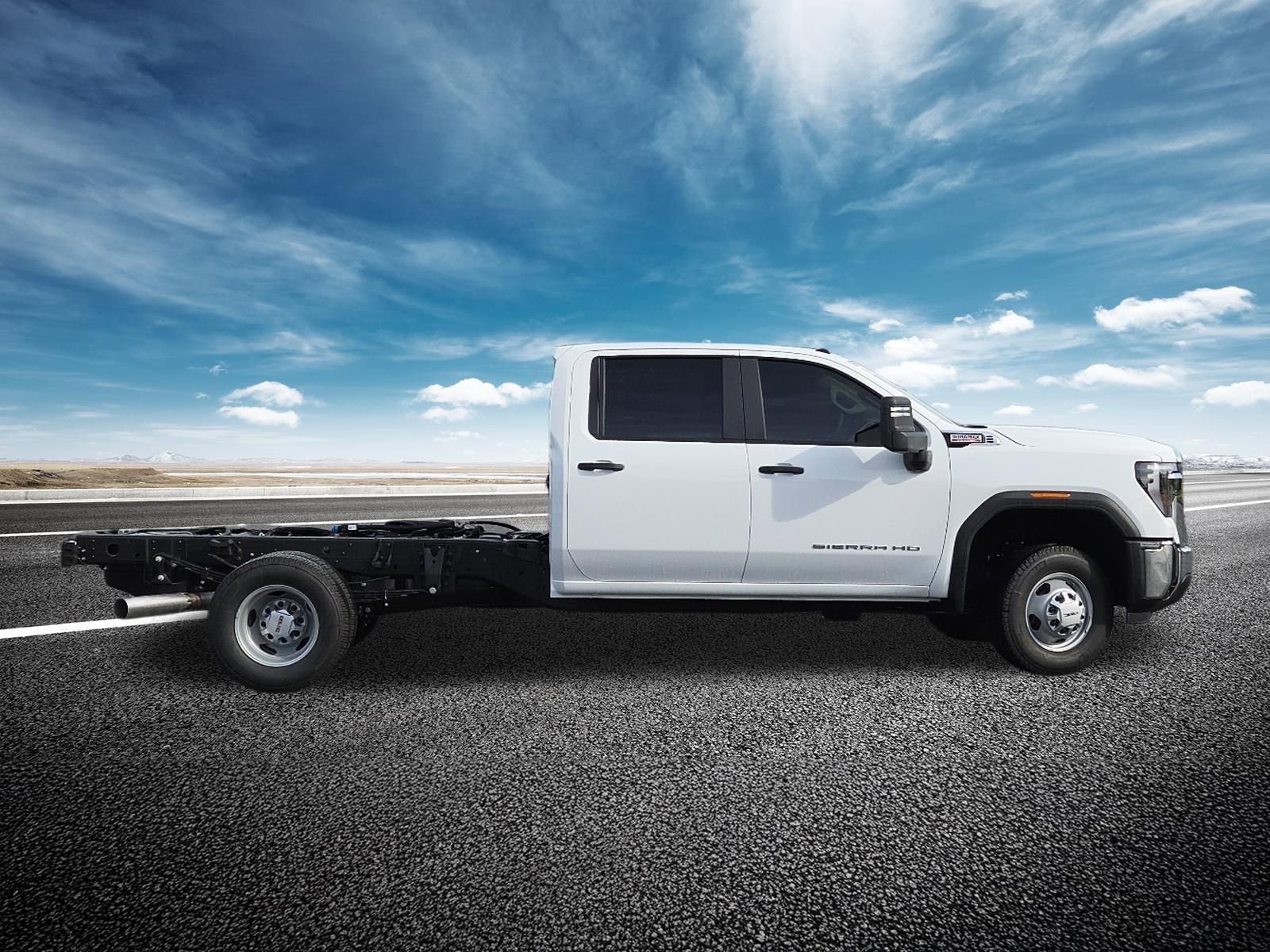 New 2026 GMC Sierra 3500 Pro w/ Convenience Package image 18