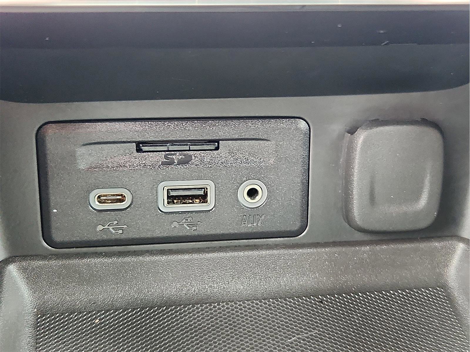 Used 2018 GMC Terrain SLE w/ Driver Convenience Package image 24