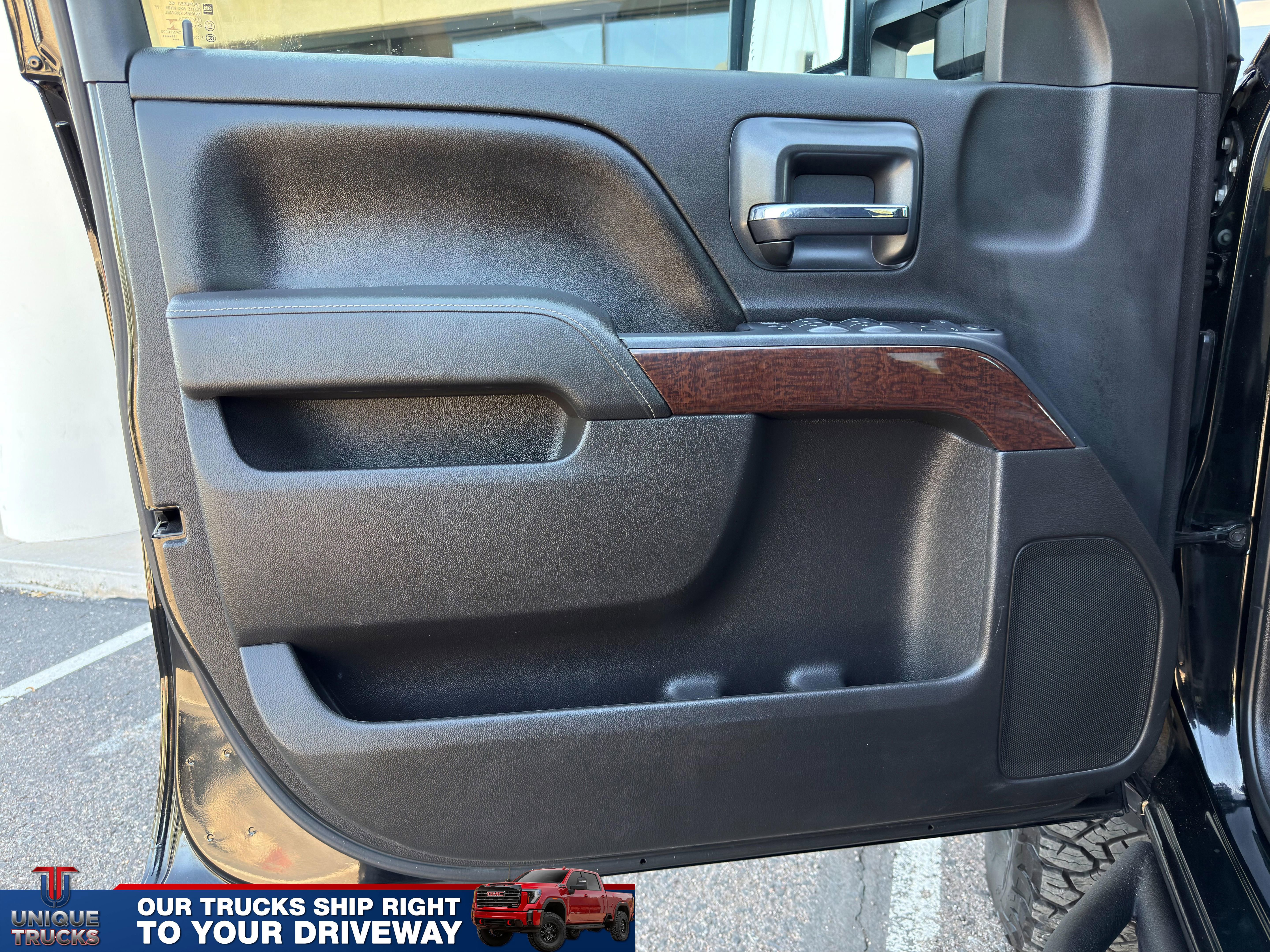 Used 2015 GMC Sierra 2500 SLE w/ SLE Preferred Package image 17