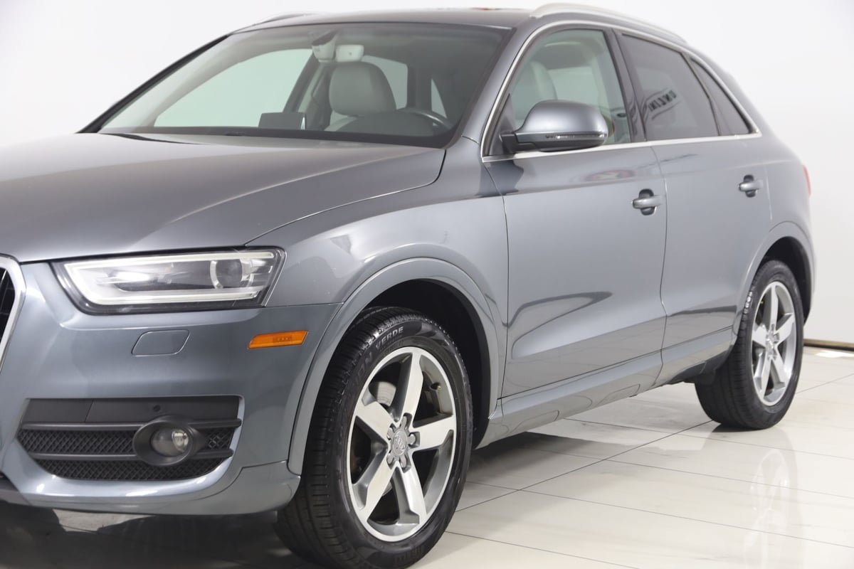 Used 2015 Audi Q3 2.0T Prestige w/ Prestige Package AWD/4WD image 48