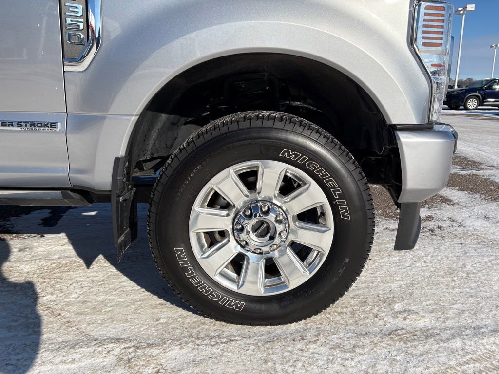 Used 2020 Ford F350 Platinum AWD/4WD image 8
