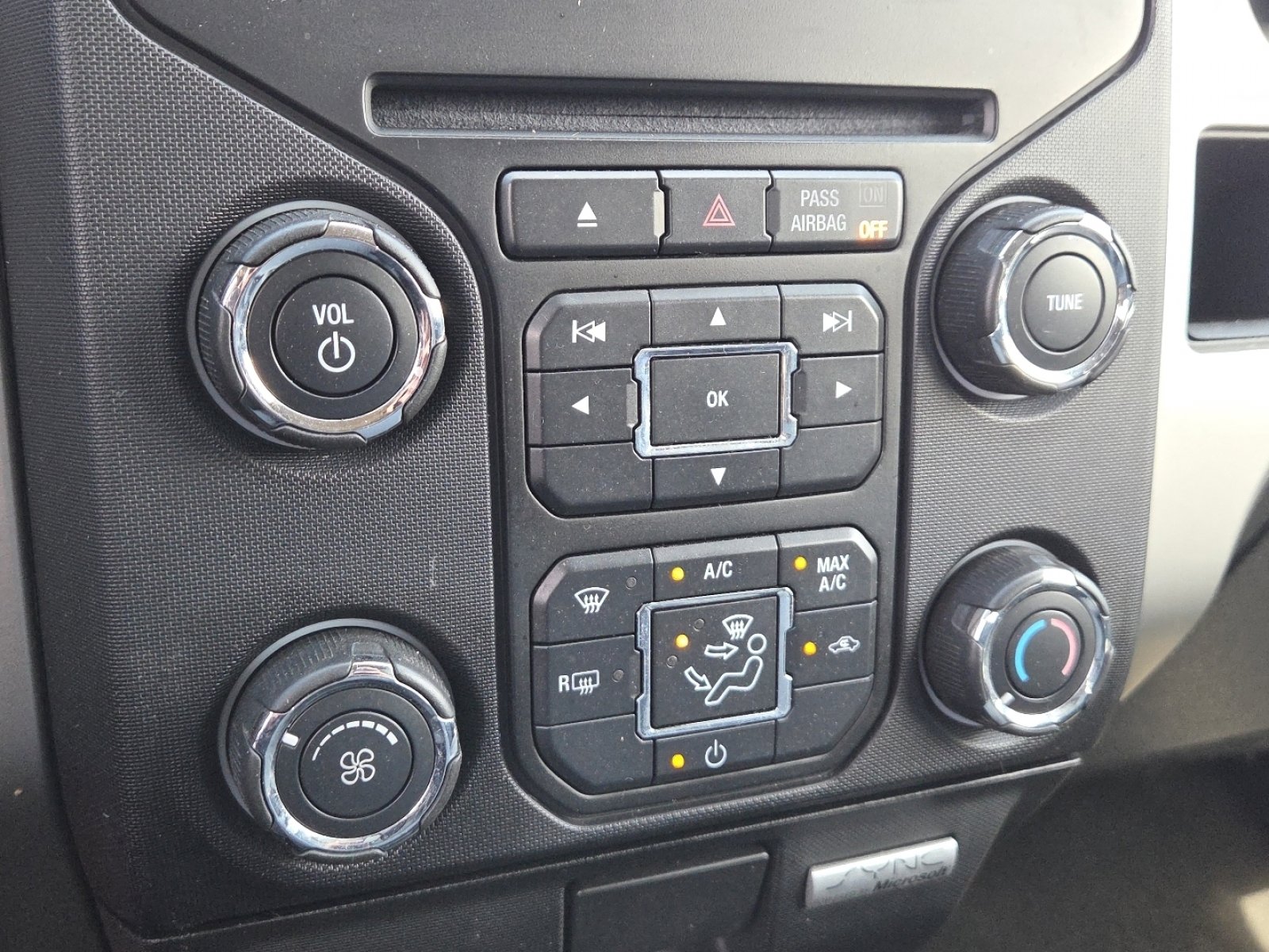 Used 2013 Ford F150 XLT w/ Luxury Equipment Group AWD/4WD image 26