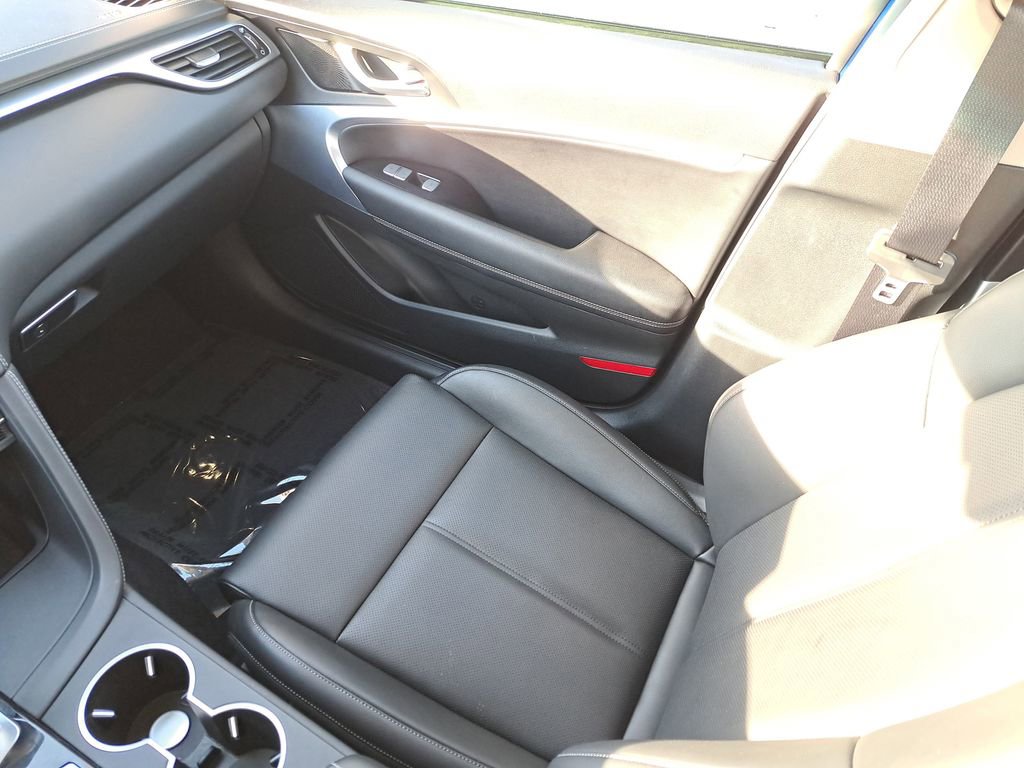 Used 2023 Genesis G70 2.0T image 12