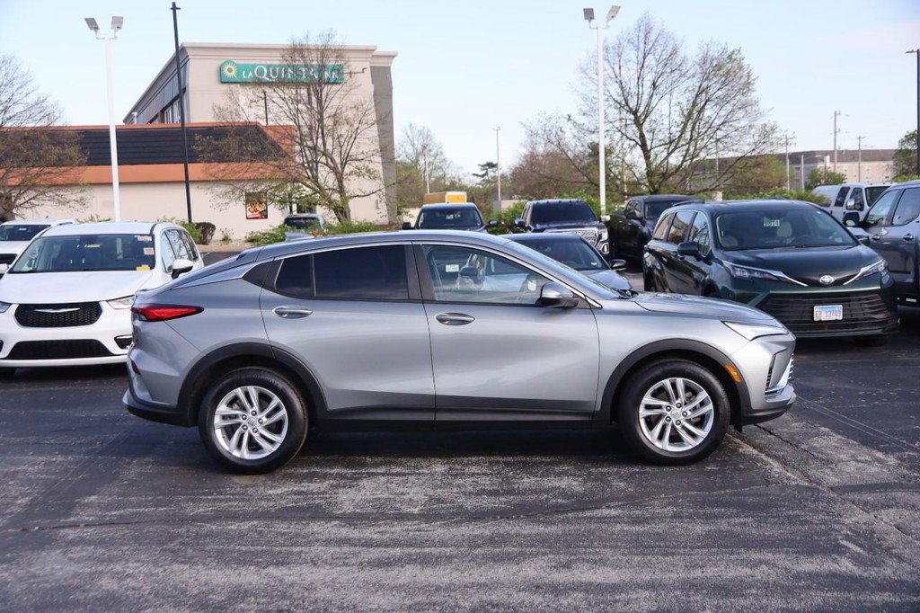 Used 2024 Buick Envista Preferred w/ Convenience I Package image 5