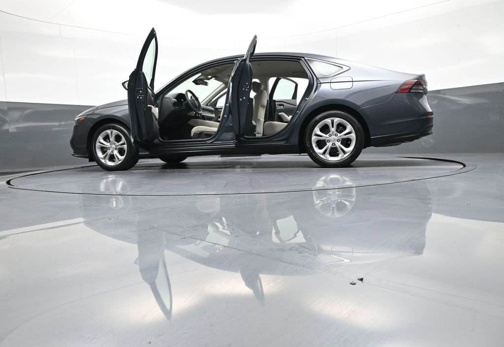 Used 2023 Honda Accord LX image 48