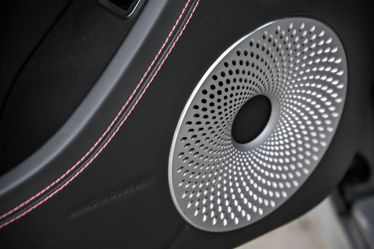 Used 2023 Bentley Continental GT V8 image 24