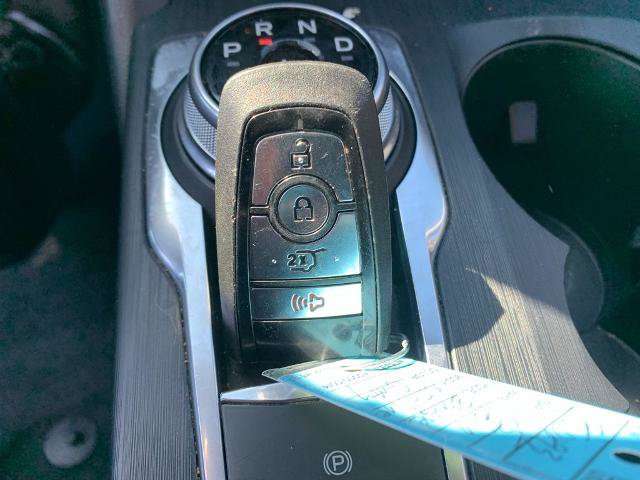Certified 2025 Ford Escape ST-Line AWD/4WD image 38