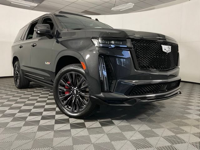 Used 2024 Cadillac Escalade V w/ LPO, ONYX Package AWD/4WD image 44