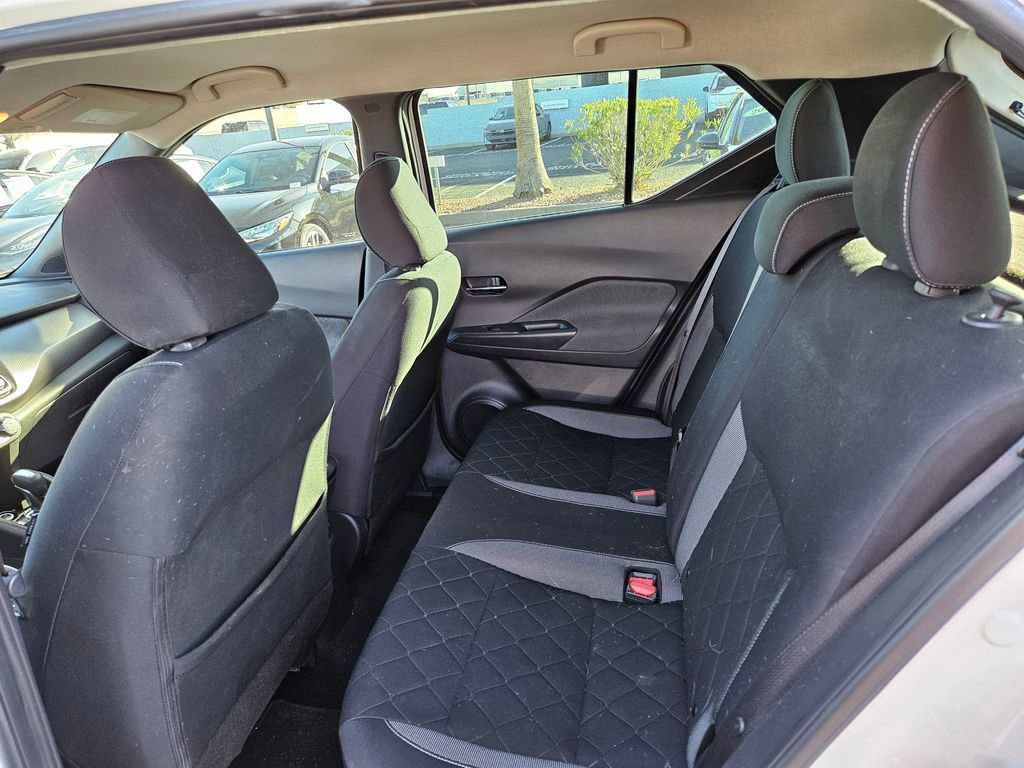 Used 2019 Nissan Kicks SV FWD image 10