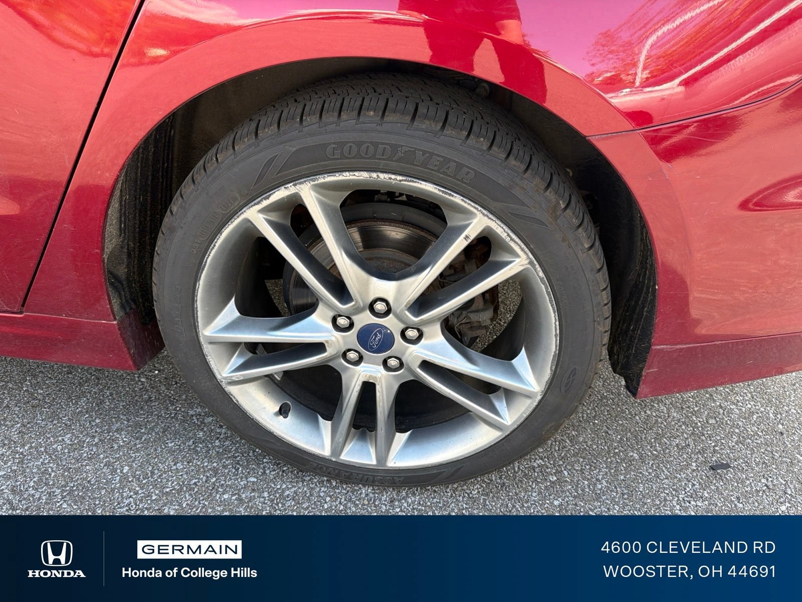 Used 2016 Ford Fusion Titanium FWD image 10