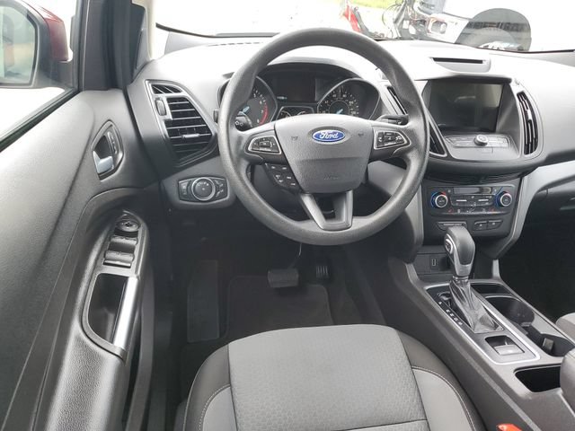Used 2018 Ford Escape SE w/ SE Sync 3 Package AWD/4WD image 15