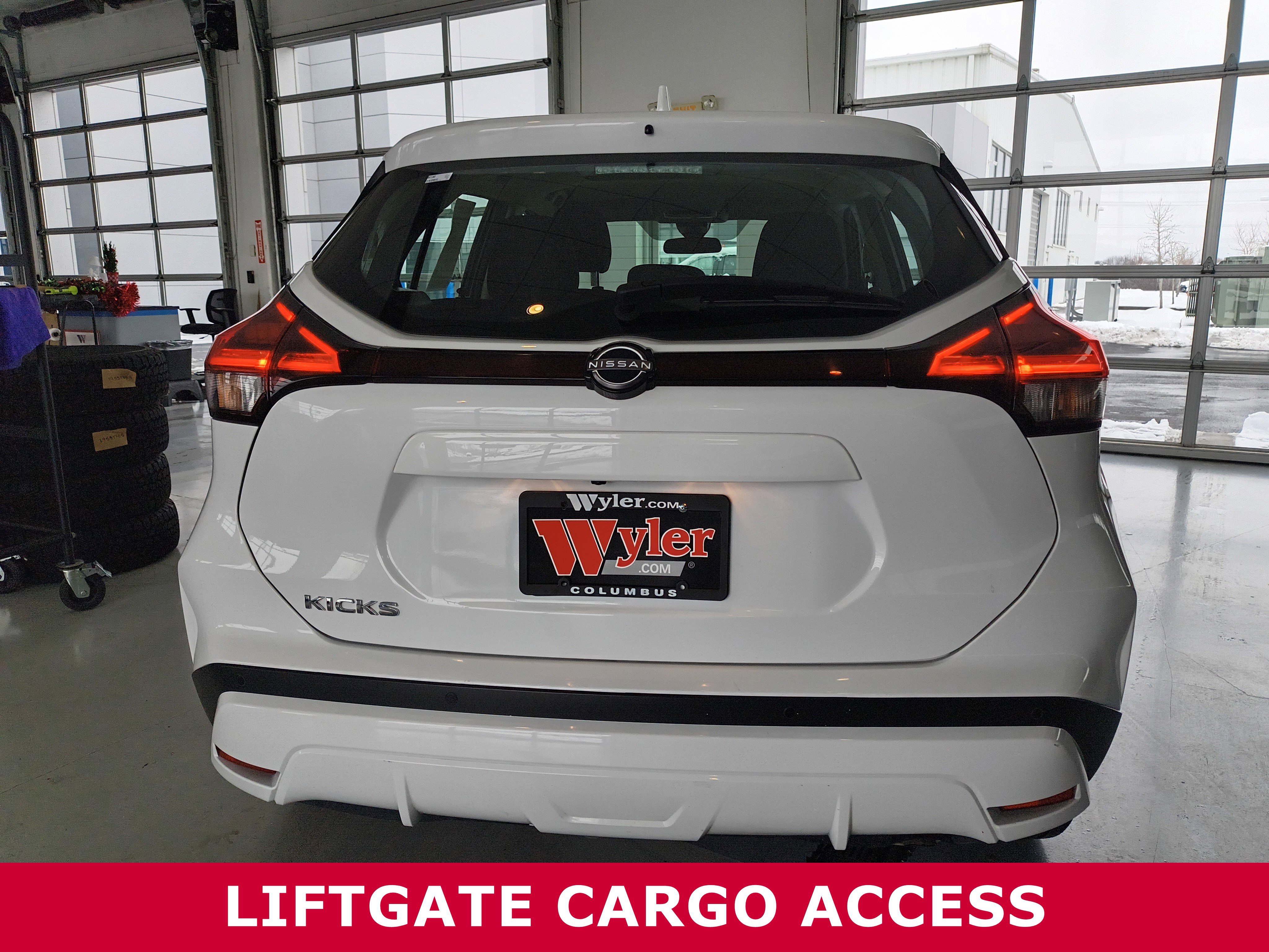 Used 2024 Nissan Kicks S image 5