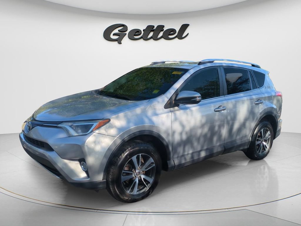 Used 2016 Toyota RAV4 XLE AWD/4WD image 1