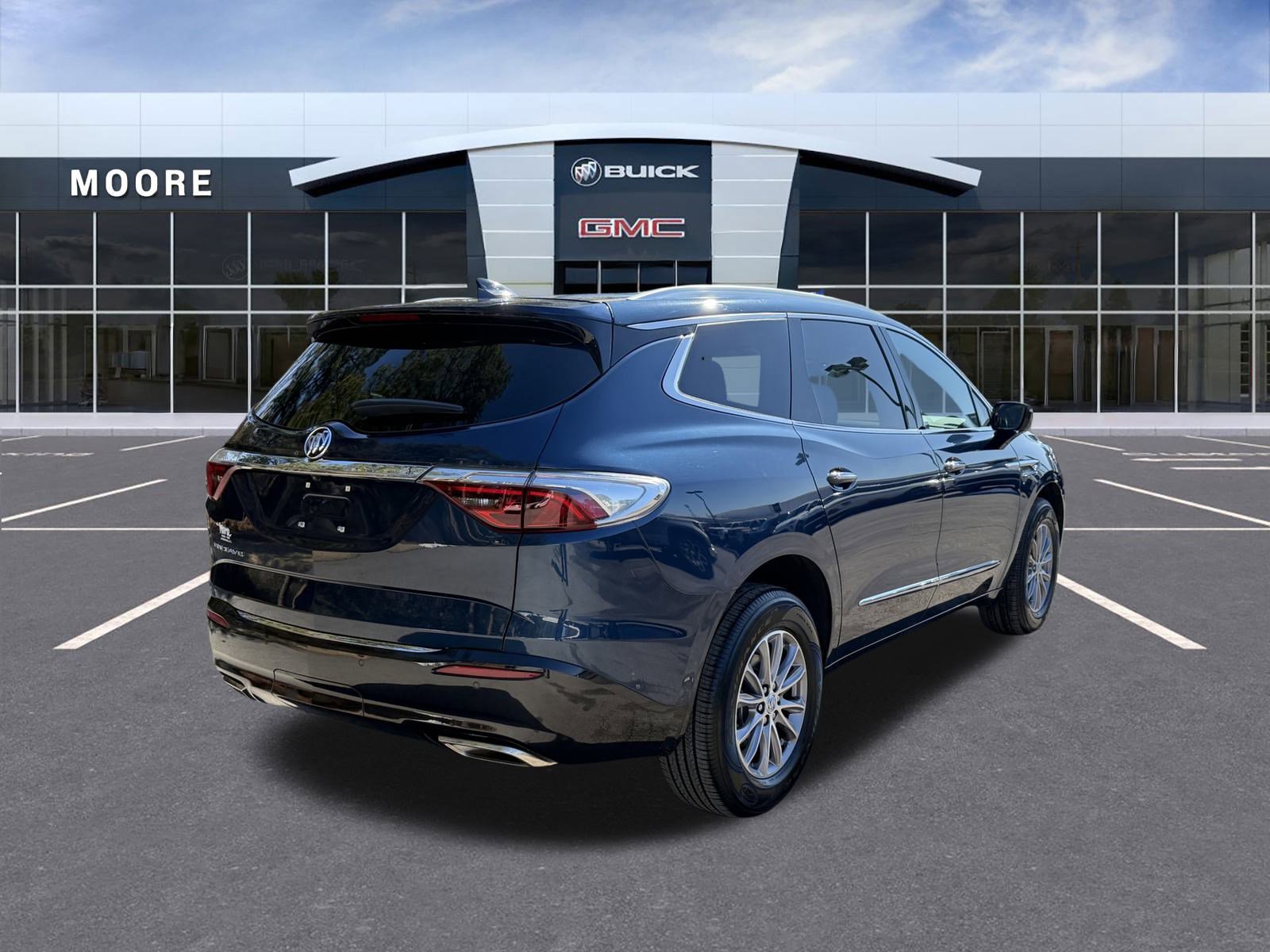 Used 2023 Buick Enclave Essence image 3