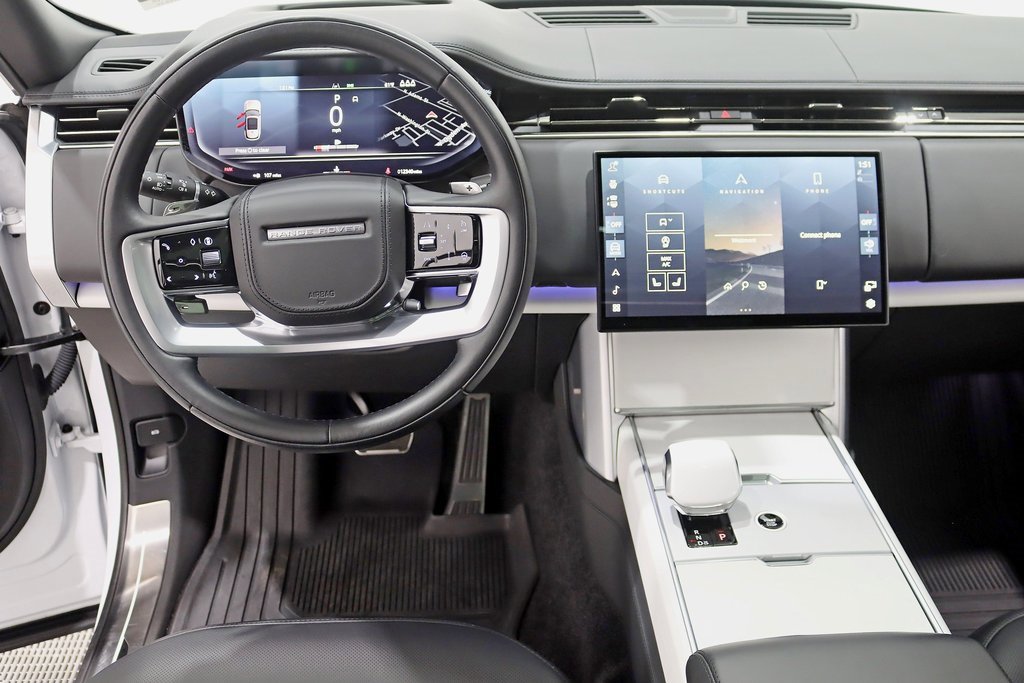 Used 2024 Land Rover Range Rover SV image 14