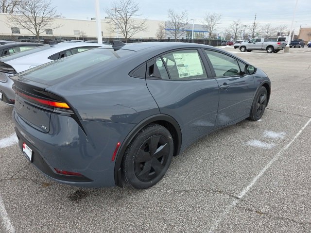 New 2026 Toyota Prius LE image 5