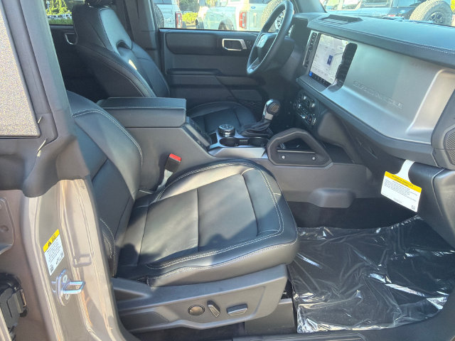 New 2026 Ford Bronco Outer Banks w/ Sasquatch Package AWD/4WD image 15