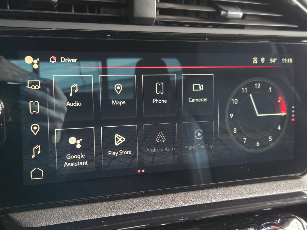 Used 2024 GMC Sierra 1500 AT4 w/ AT4 Premium Package AWD/4WD image 5