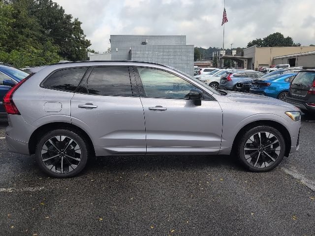 Used 2026 Volvo XC60 B5 Plus AWD/4WD image 10