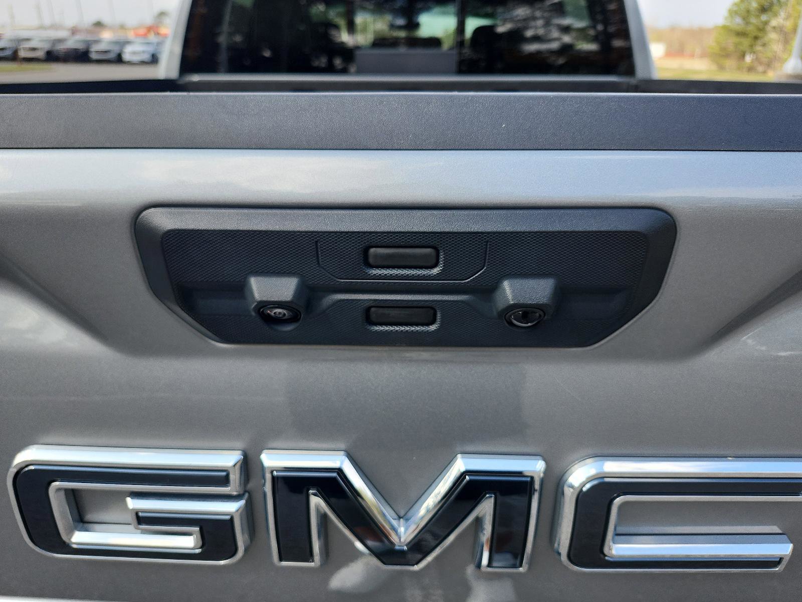 Used 2024 GMC Sierra 1500 Denali Ultimate image 12