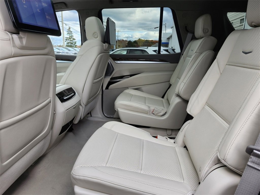 Certified 2025 Cadillac Escalade Sport Platinum image 14