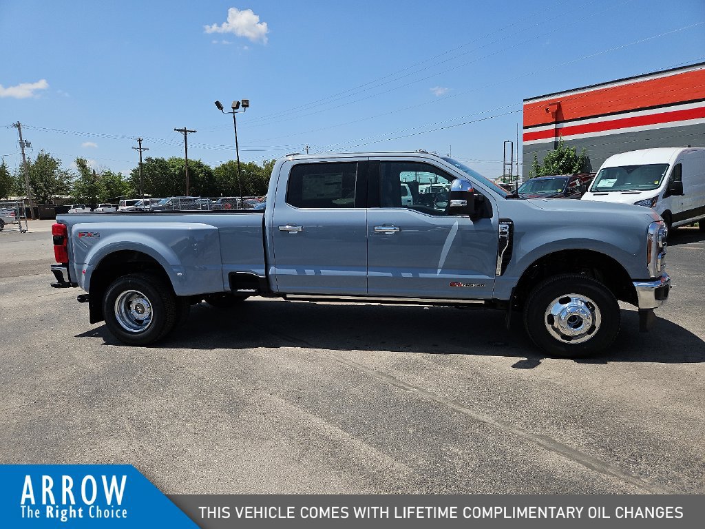 New 2026 Ford F350 King Ranch w/ Chrome Package AWD/4WD image 14