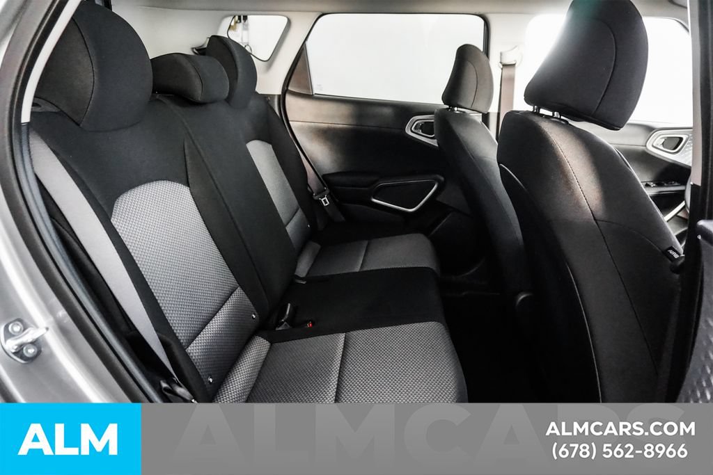 Used 2025 Kia Soul LX FWD image 20