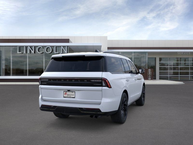 New 2026 Lincoln Navigator Reserve AWD/4WD image 9