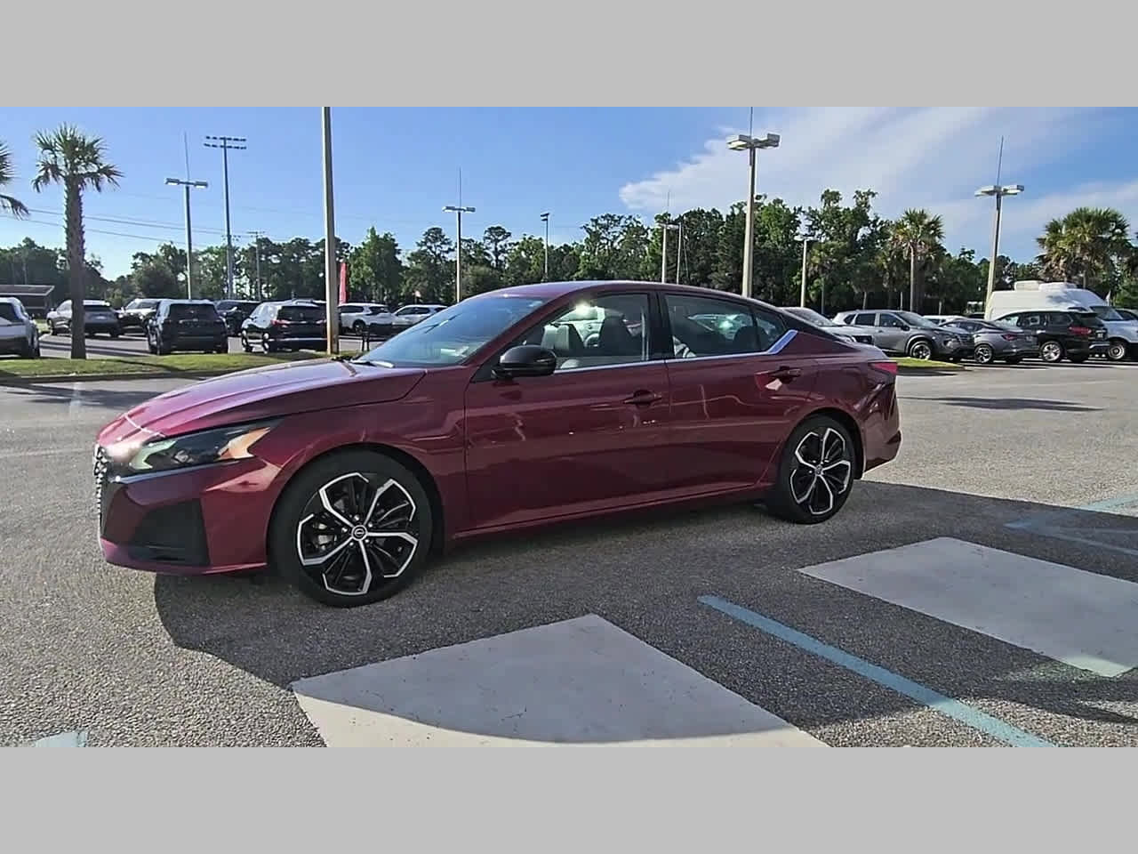 Used 2024 Nissan Altima 2.5 SR w/ SR Premium Package FWD image 23