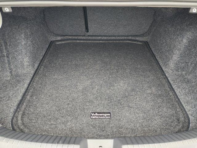 Used 2025 Volkswagen Jetta GLI Autobahn image 33